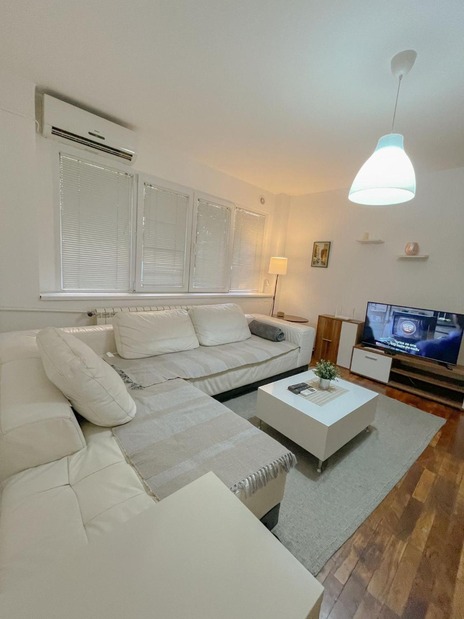 Slavija Mcd Apartment Beograd Eksteriør billede